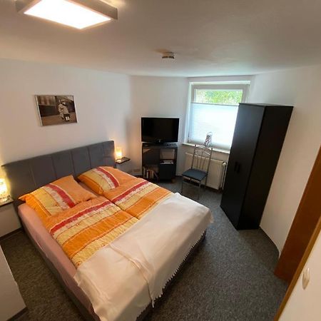 Ferienwohnung Witzig Inh Rita Weitmann Ingelheim am Rhein Buitenkant foto