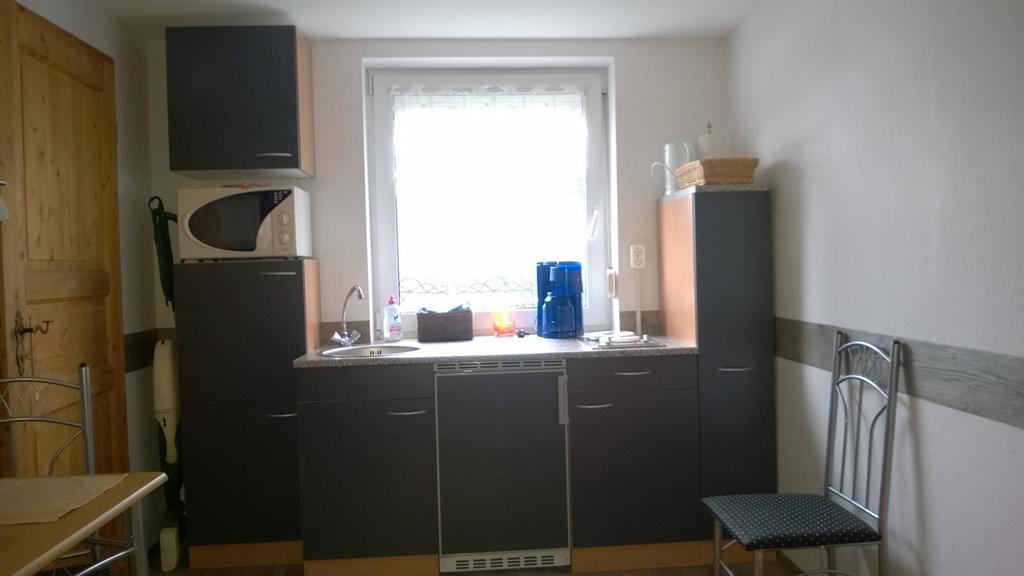 Ferienwohnung Witzig Inh Rita Weitmann Ingelheim am Rhein Kamer foto